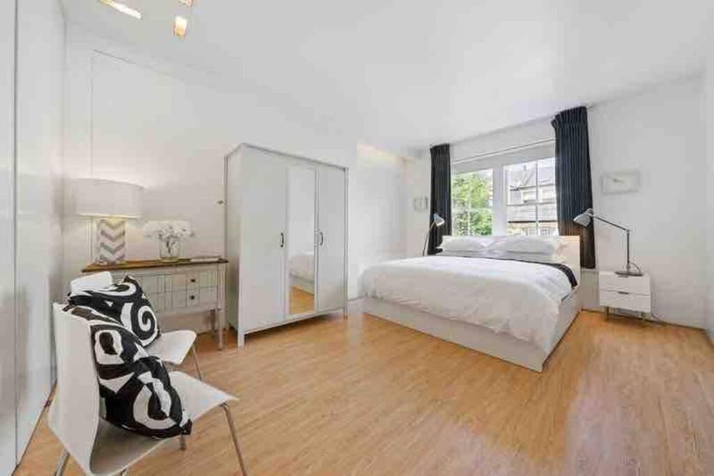 Luxury Apartment In Belsize Park London Exterior photo